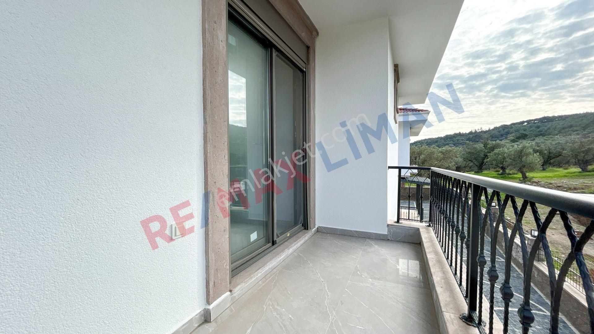 Cunda Adasında 3 Katlı Doğa,deniz Manzaralı Satılık Müstakil Ev - Görsel 23