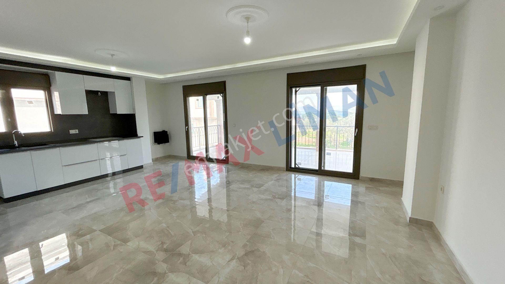 Cunda Adasında 3 Katlı Doğa,deniz Manzaralı Satılık Müstakil Ev - Görsel 8