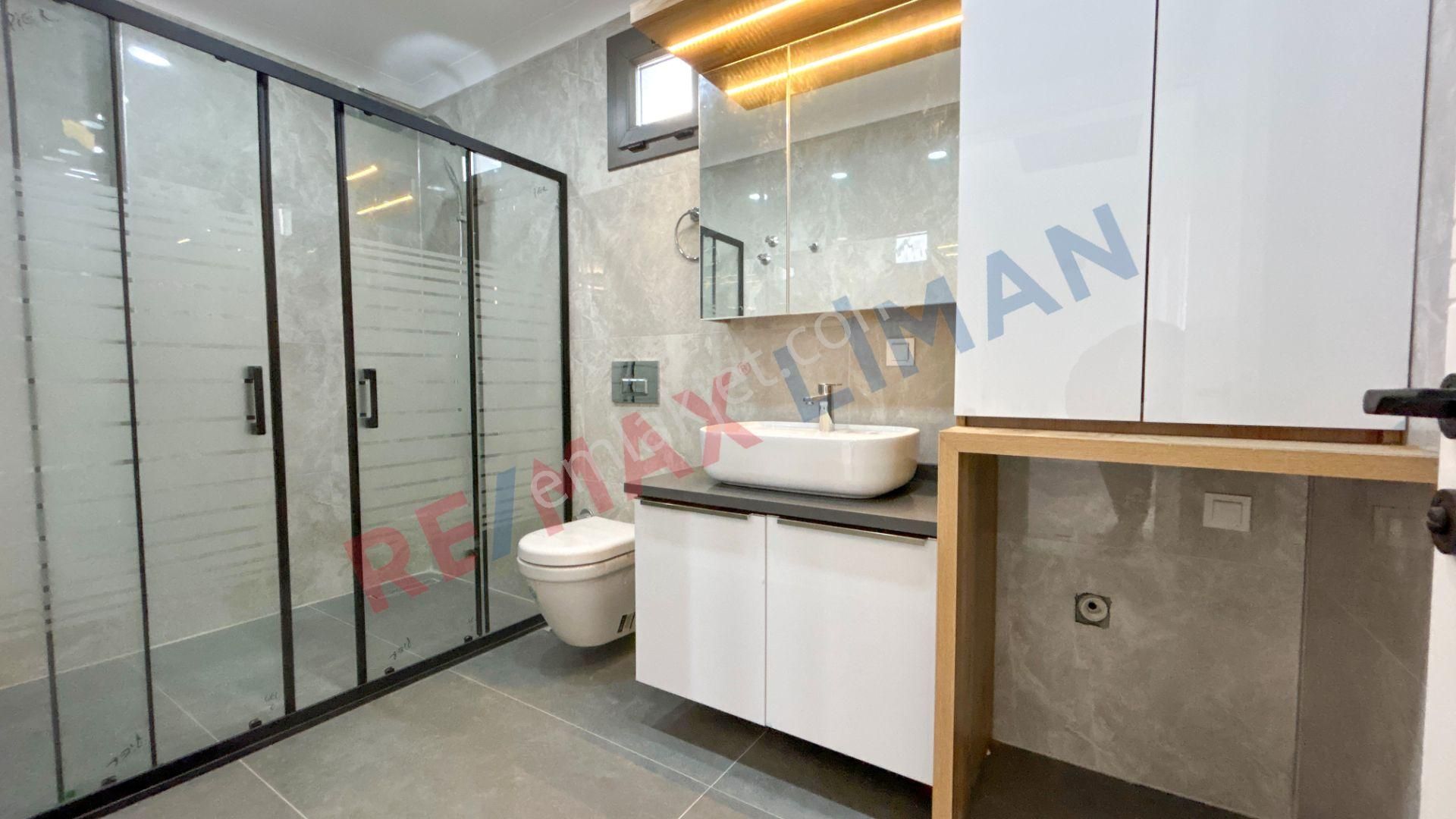 Cunda Adasında 3 Katlı Doğa,deniz Manzaralı Satılık Müstakil Ev - Görsel 24