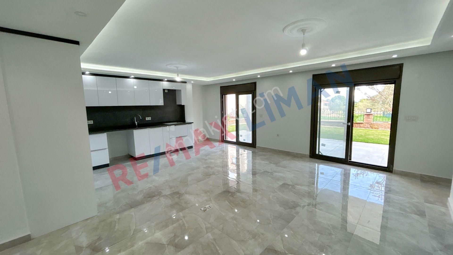 Cunda Adasında 3 Katlı Doğa,deniz Manzaralı Satılık Müstakil Ev - Görsel 26