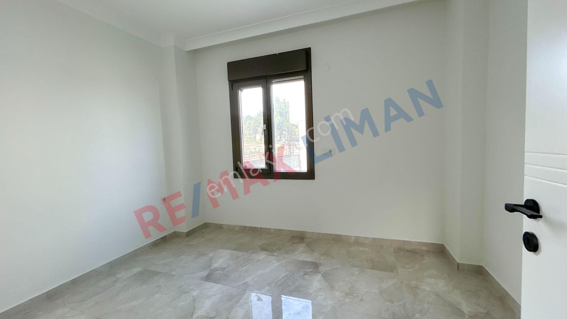 Cunda Adasında 3 Katlı Doğa,deniz Manzaralı Satılık Müstakil Ev - Görsel 13