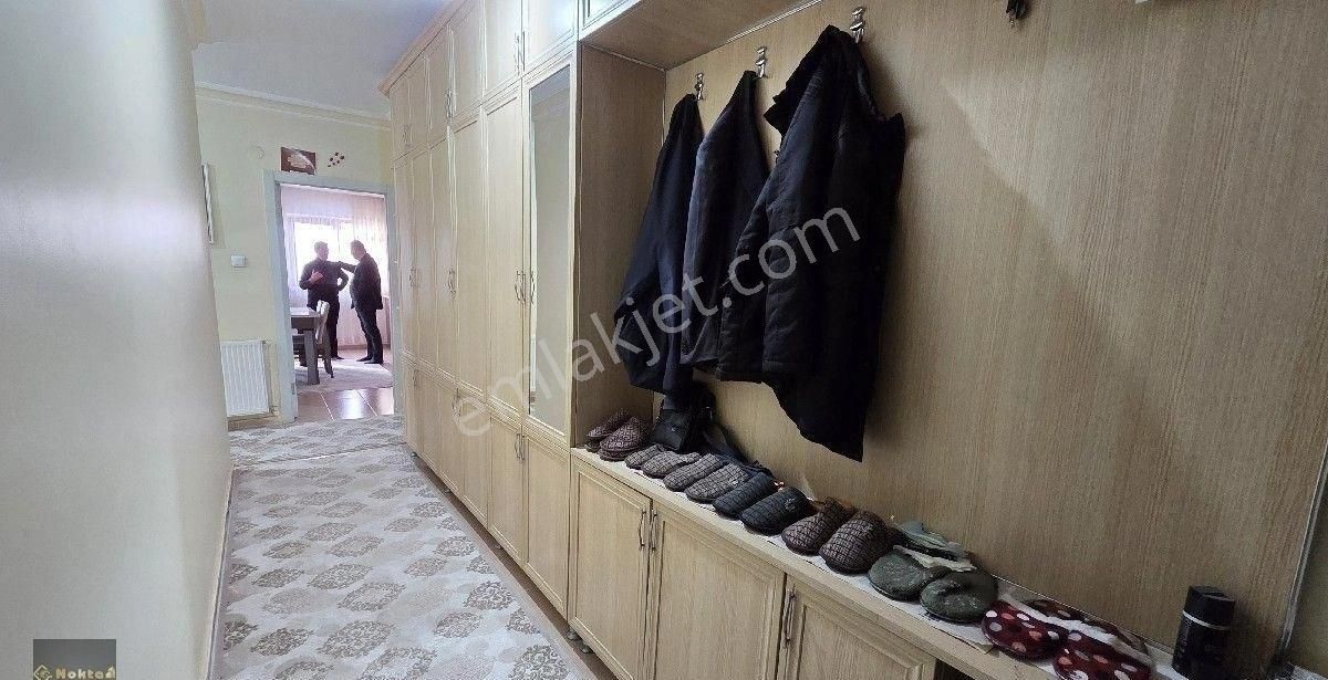 Etimesgut Ahimesutta Siteiçi 9.kat Manzaralı 145m2 E.banyolu Masrafsız Satılık 3+1 Daire - Görsel 25