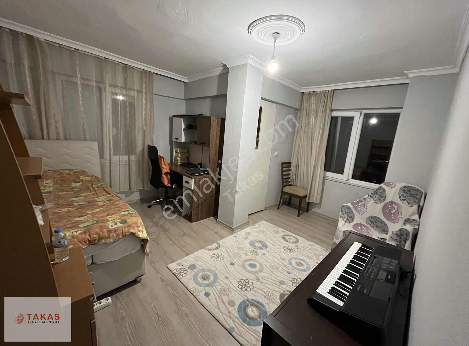Deniz Manzaralı 3+1 Geniş Katta Site İçinde Satılık Daire - Görsel 3