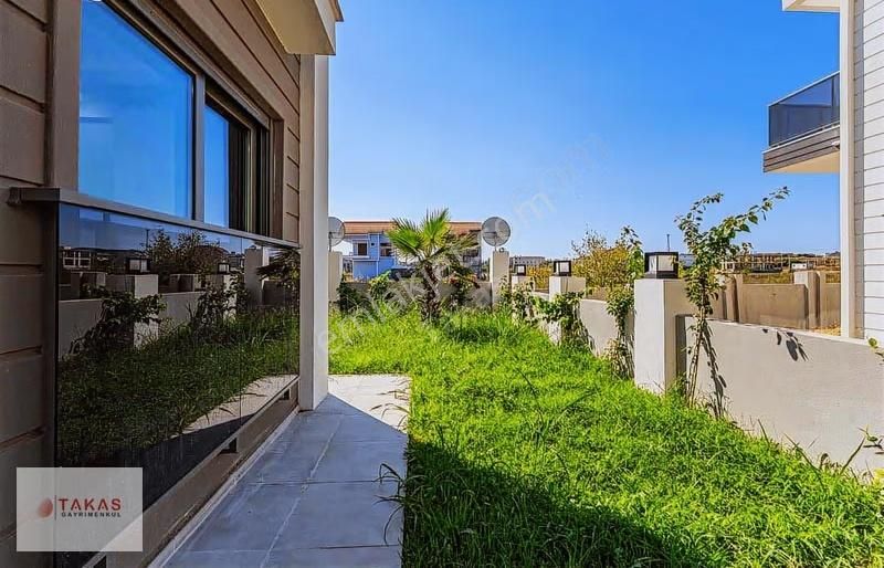 Antalya Serık Kadirye'de 5+1 Ultralüks Tripleks Villa - Görsel 2