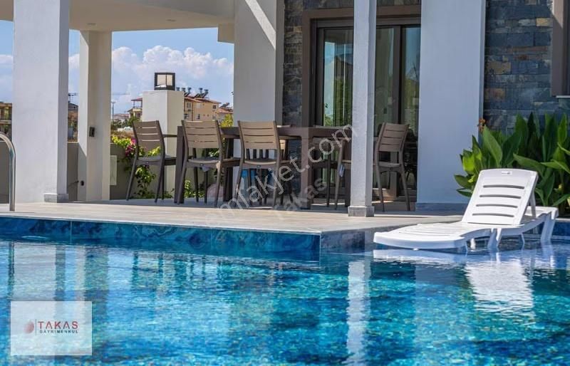 Antalya Serık Kadirye'de 5+1 Ultralüks Tripleks Villa - Görsel 20