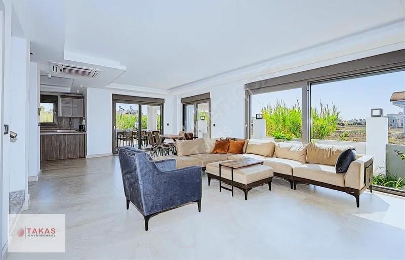 Antalya Serık Kadirye'de 5+1 Ultralüks Tripleks Villa - Görsel 22