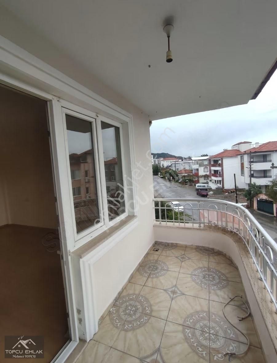 Karaburun Mahallesi'nde Merkeze Yakın Konumda Satılık 3+1 Daire