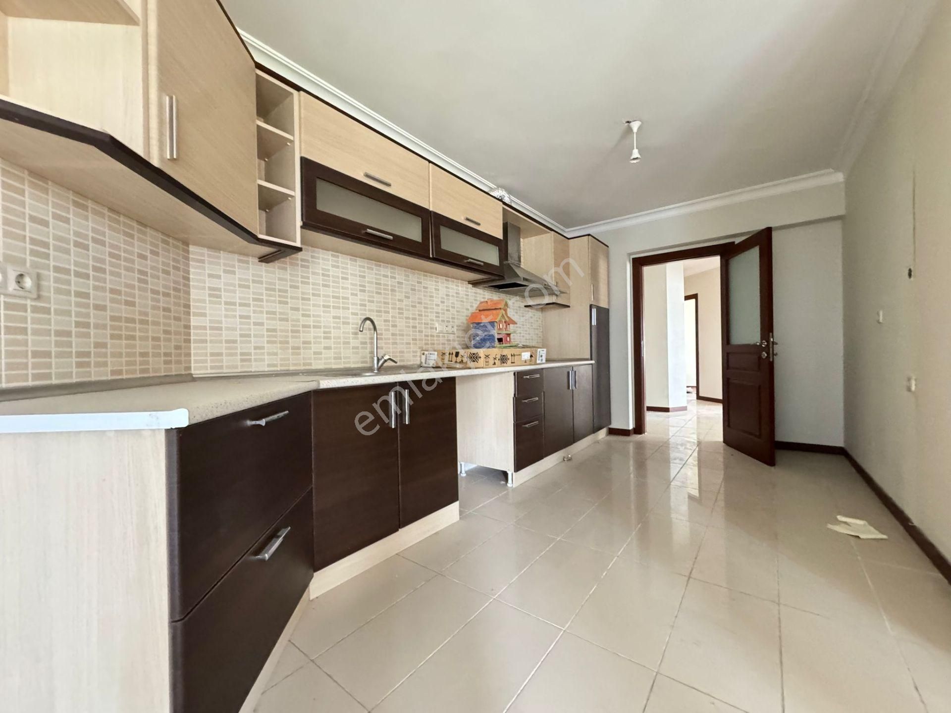 Alacaatlı Mahallesi Vadi Evleri Sitesinde - Görsel 9