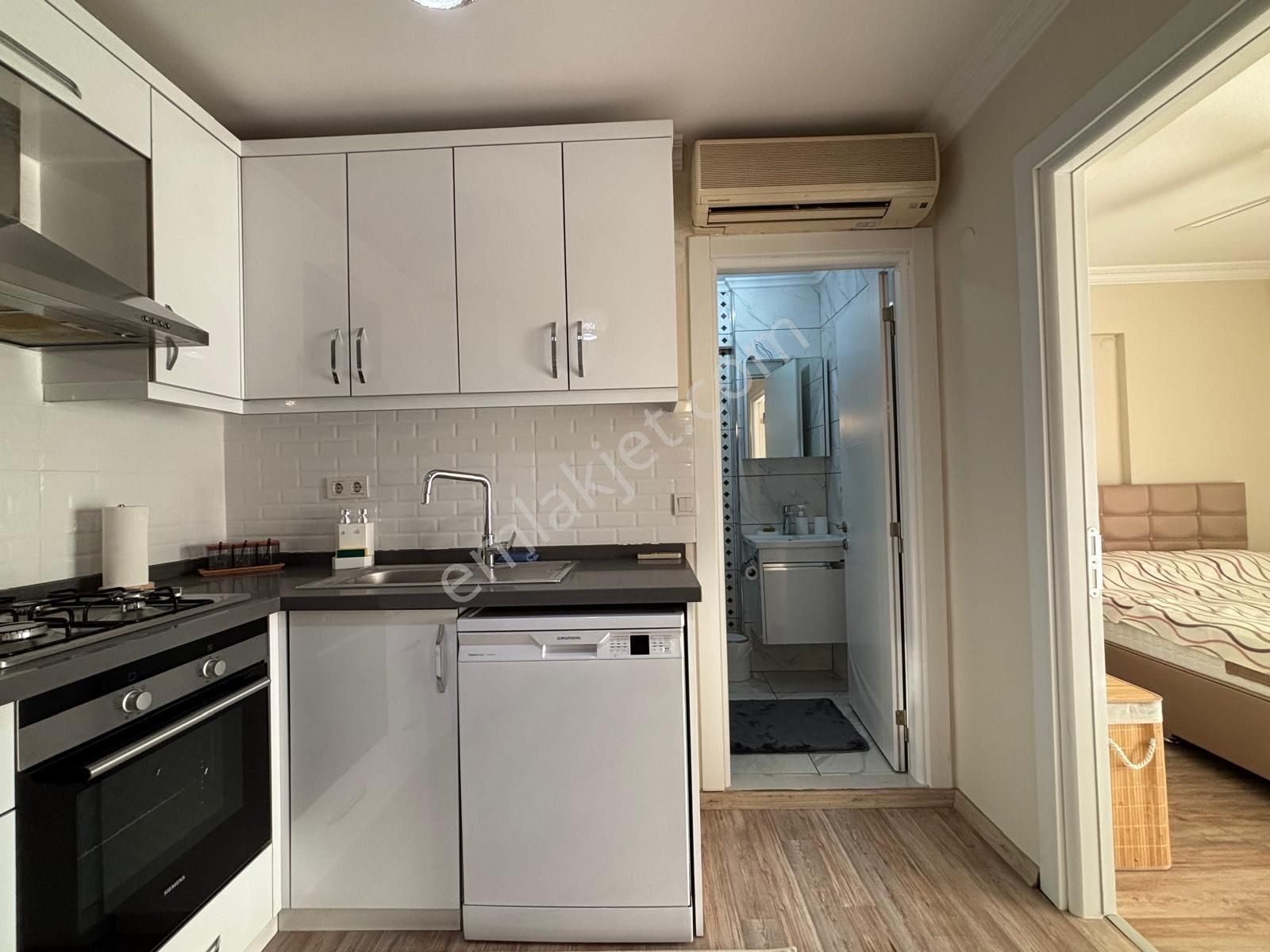 Alsancak Özel Sağlık Karşısı 1+1 Sıfır Eşyalı Kiralık Daire - Görsel 12