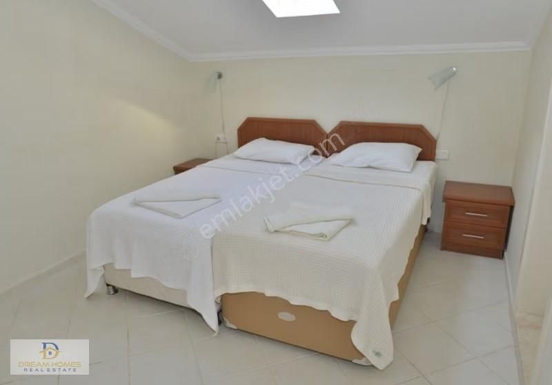 Çalış Plajına 400 Mt. Havuzlu Sitede 2 +1 Satılık Daire - Görsel 6