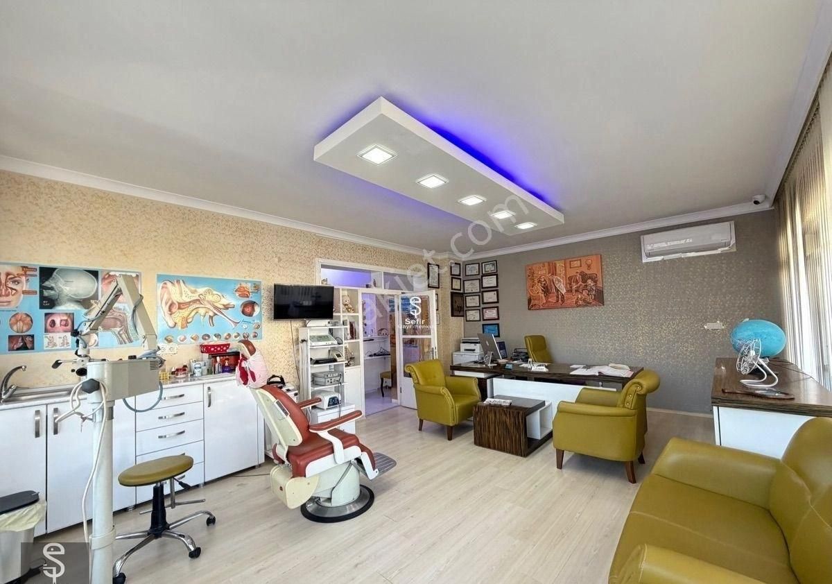Alanya Saray Atatürk Caddesinde Tabela Cepheli Kiralık 3+1 Ofis