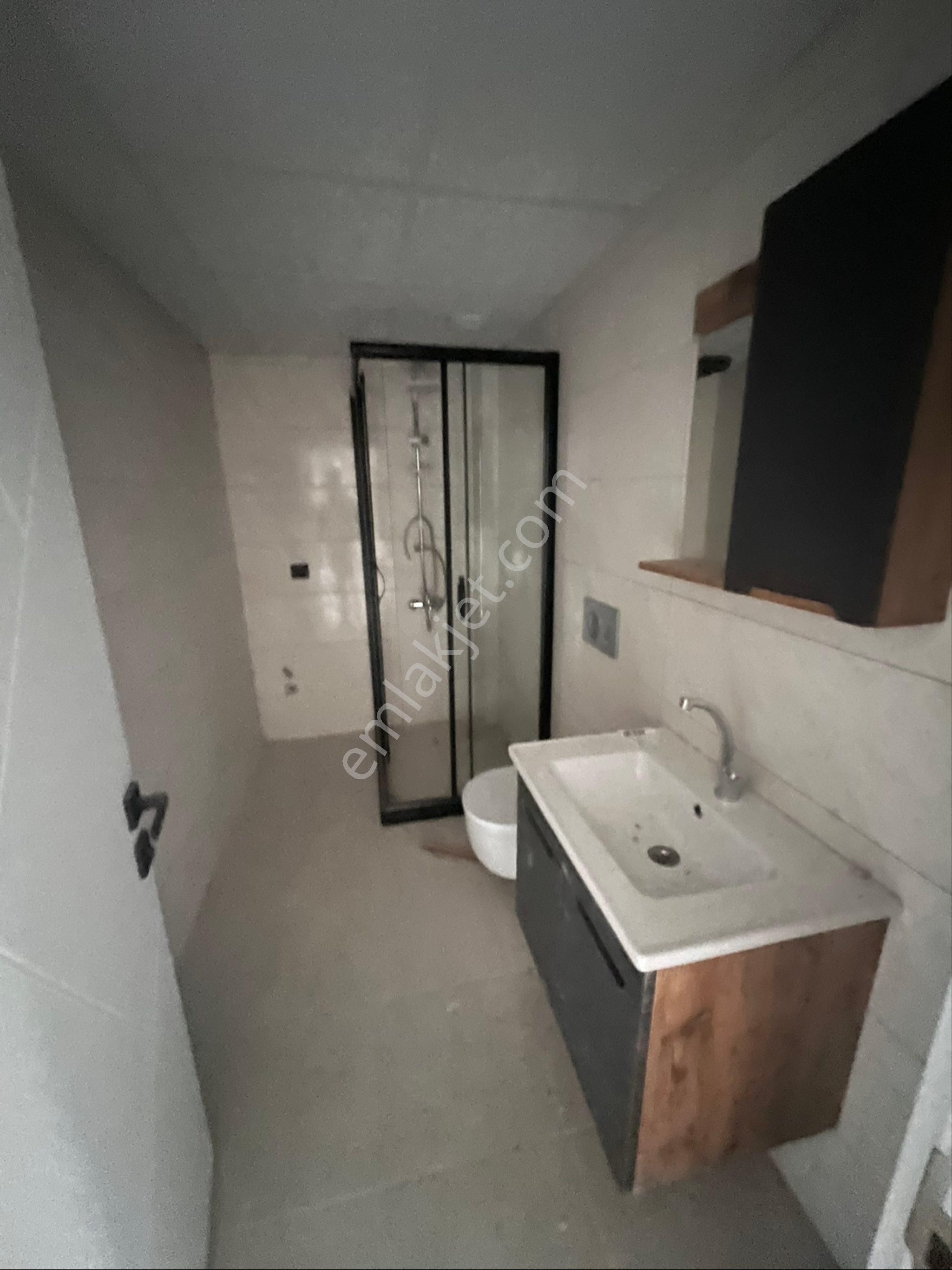 Hasköyde 1+1 İskanlı 2.kat Daire - Görsel 3