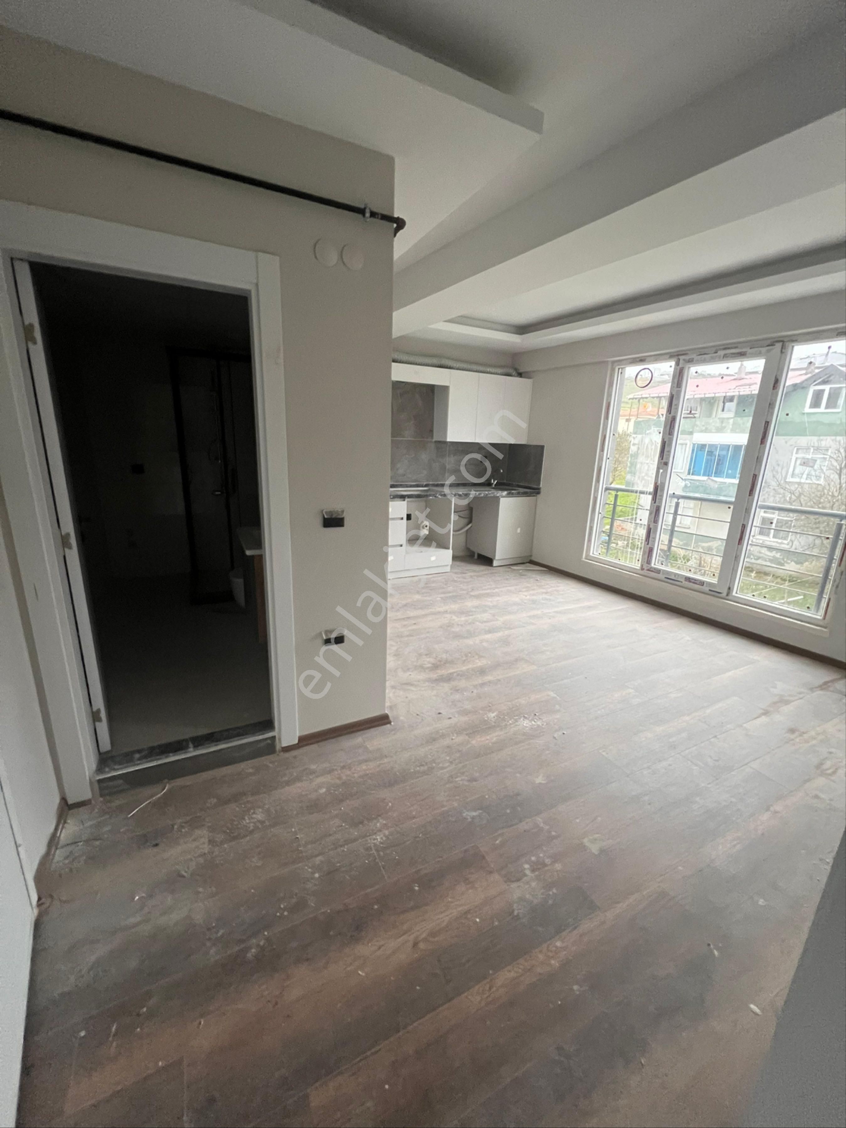 Hasköyde 1+1 İskanlı 2.kat Daire - Görsel 2