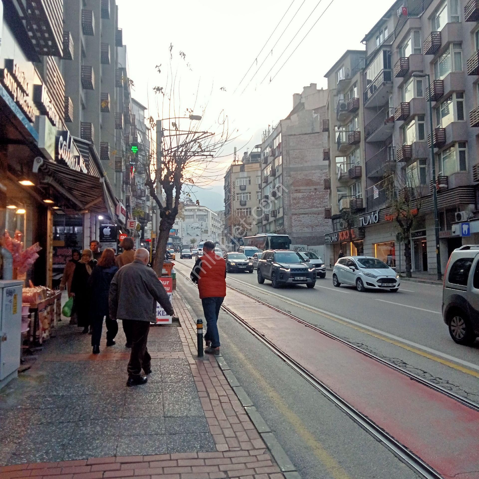 Bursanin Tam Merkezinde Satılık Büyük Daire - Görsel 2