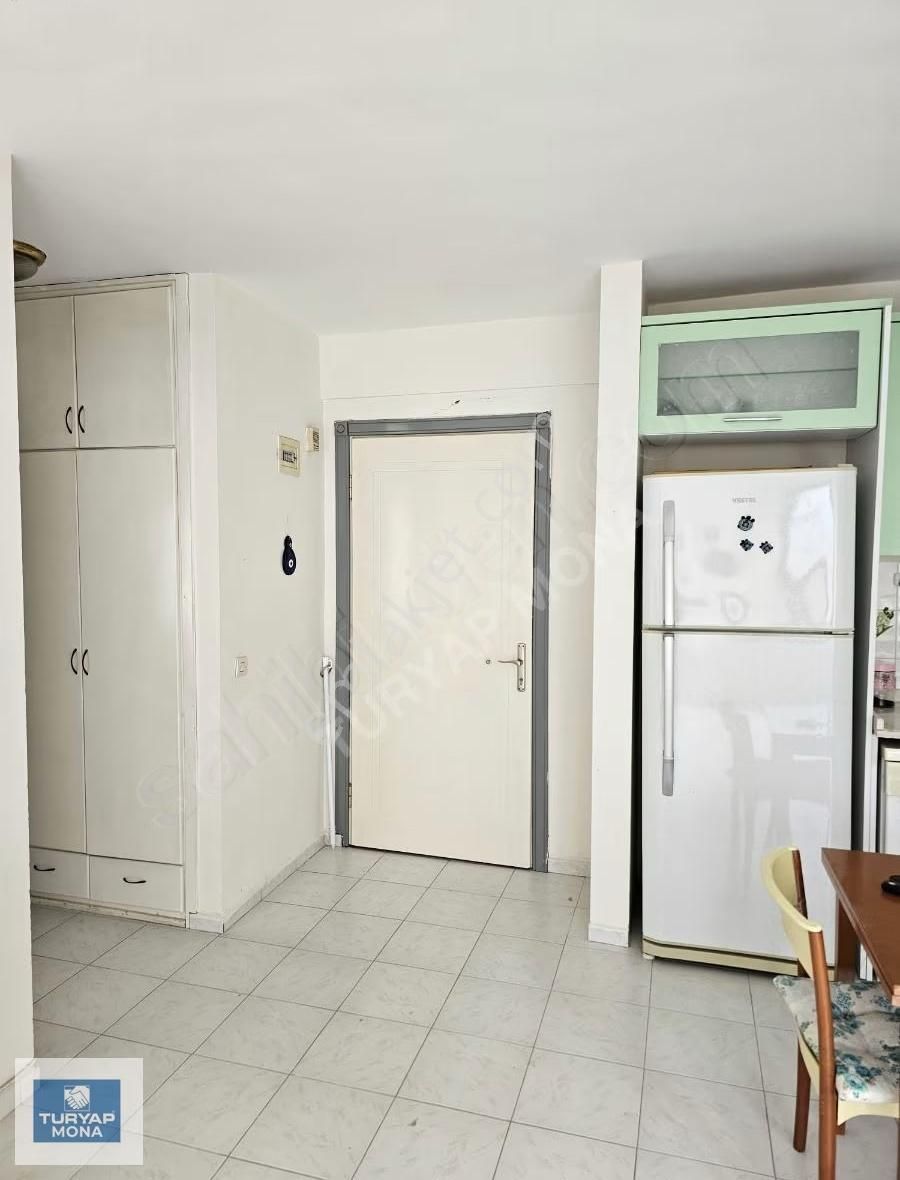 Konyaaltı Denize Sıfır Gizem Sitesinde 1+1 Eşyalı Kiralık Daire - Görsel 2