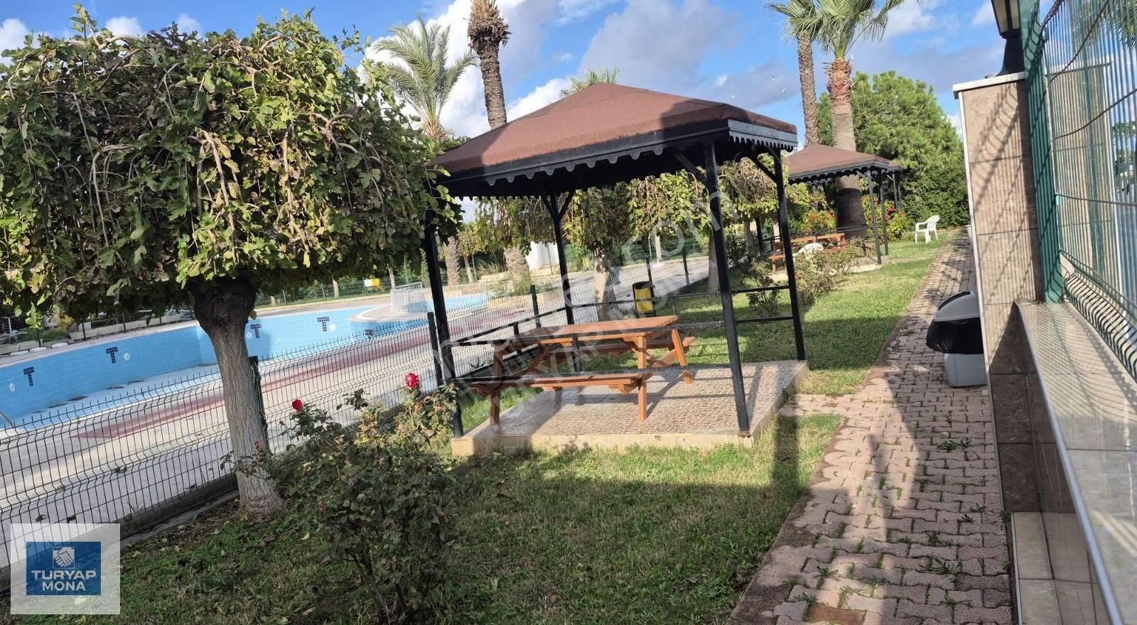 Konyaaltı Denize Sıfır Gizem Sitesinde 1+1 Eşyalı Kiralık Daire - Görsel 16