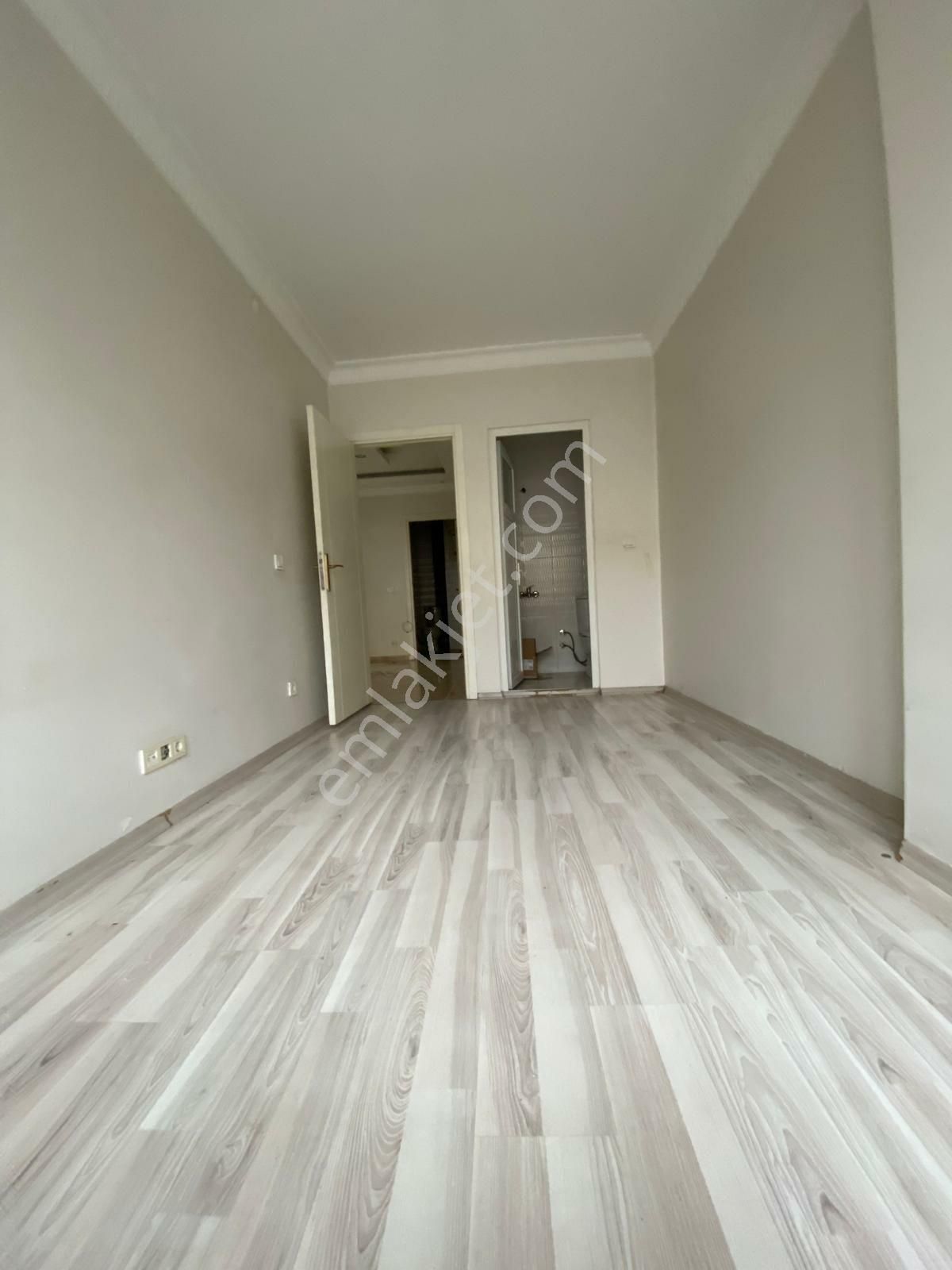 Beylikdüzü Kavaklı Da 2+1 90 M2 1 Kat - Görsel 17