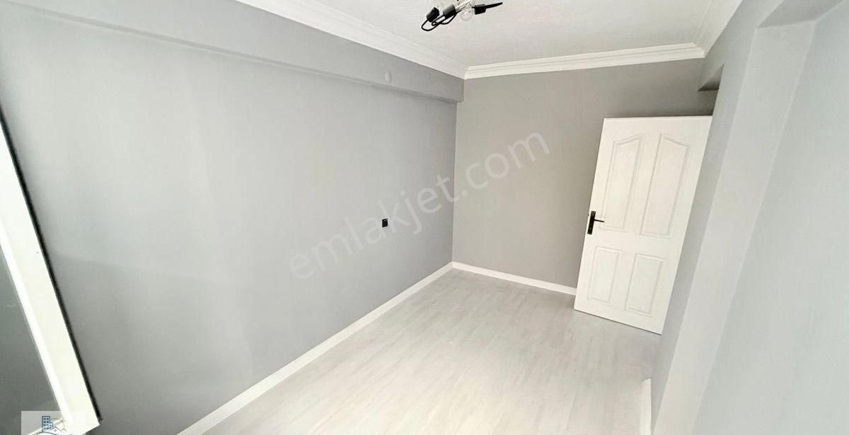 Yenimahalle’de Merkezde 3 + 1 Ön Cephe Daire - Görsel 8