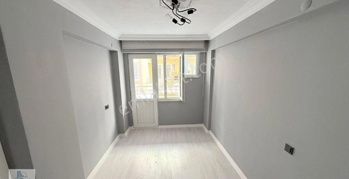 Yenimahalle’de Merkezde 3 + 1 Ön Cephe Daire - Görsel 7