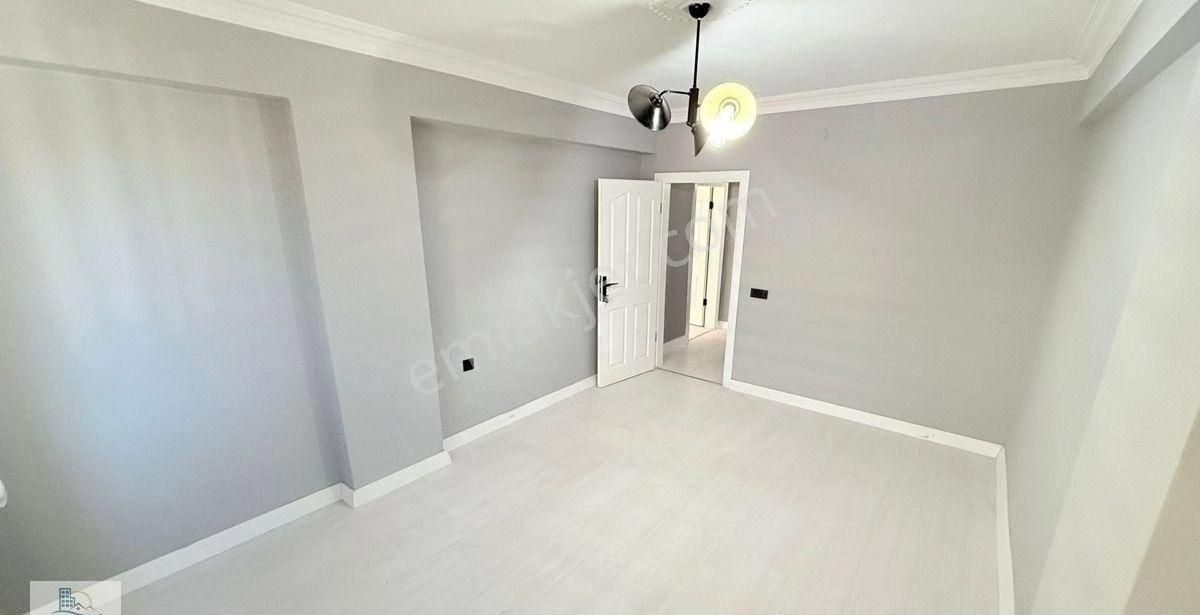 Yenimahalle’de Merkezde 3 + 1 Ön Cephe Daire - Görsel 5