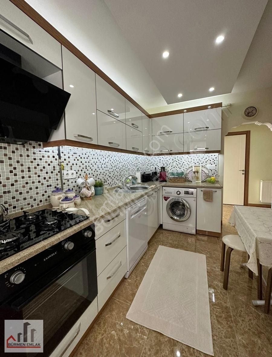 Bürmen'den Eşyalı Full Deniz Manzaralı Caddede Asansörlü Kombi - Görsel 23