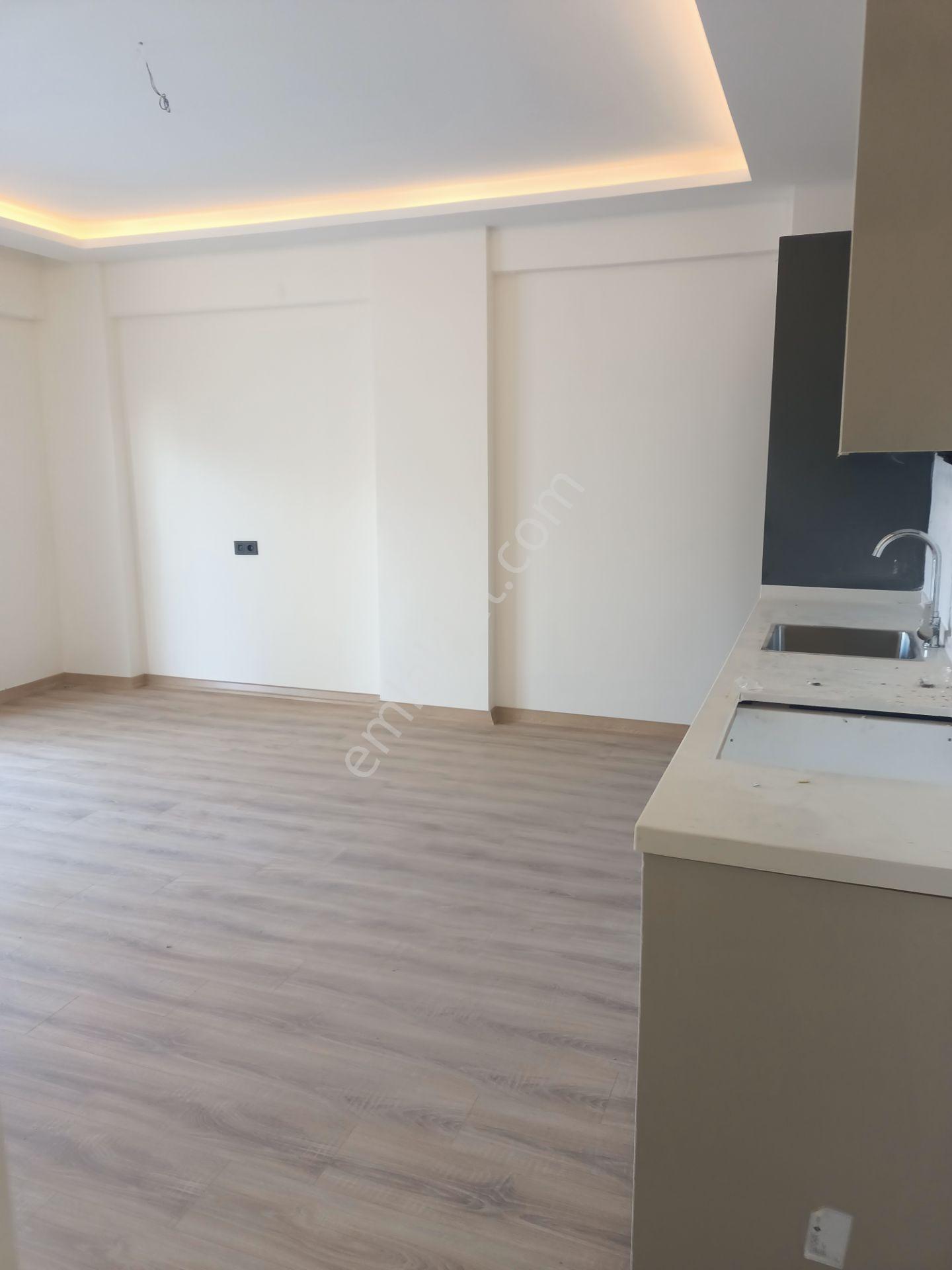 Villalar Bölgesinde Prestijli Site İçerisinde Geniş Balkonlu - Görsel 11