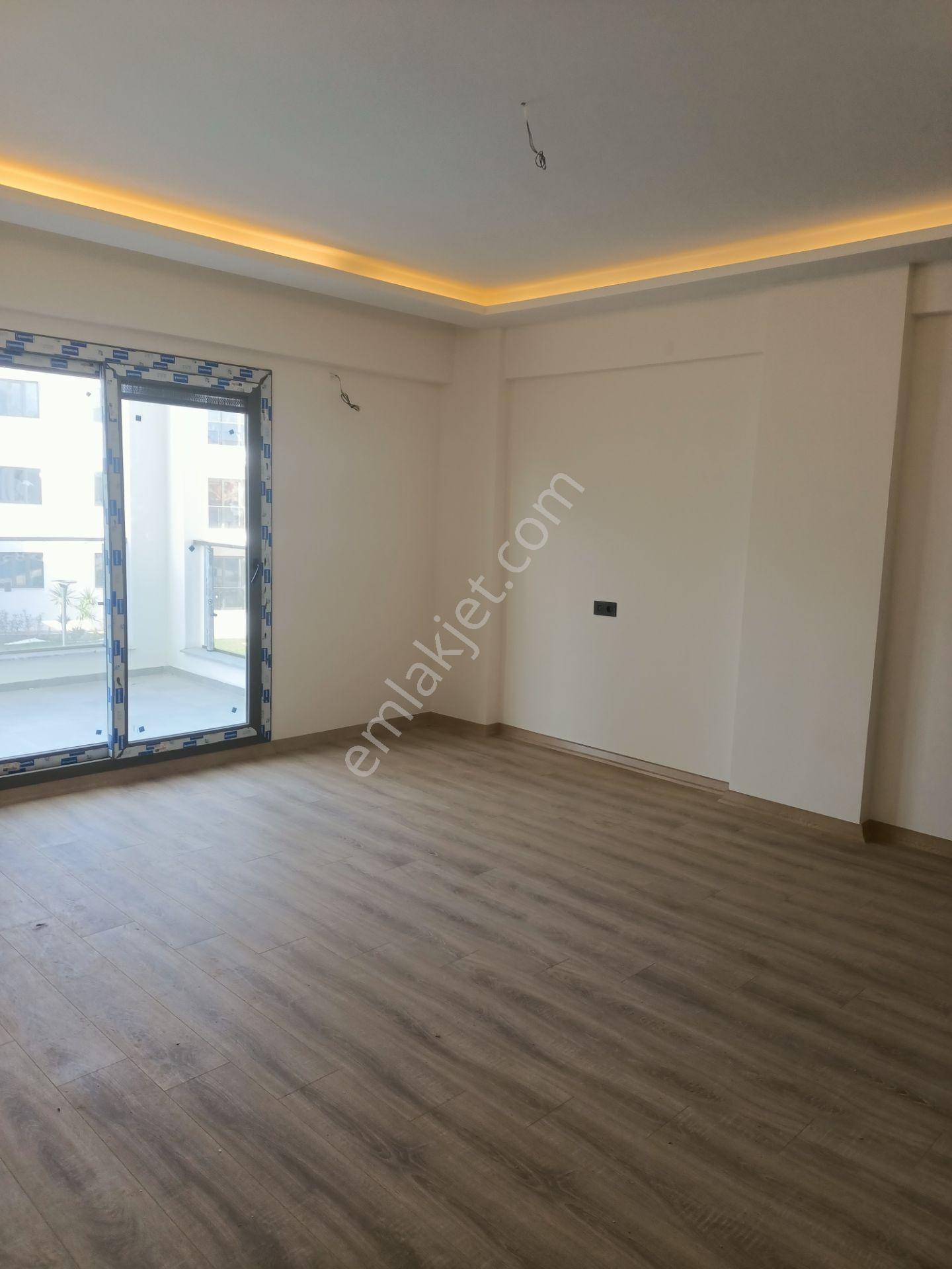 Villalar Bölgesinde Prestijli Site İçerisinde Geniş Balkonlu - Görsel 10