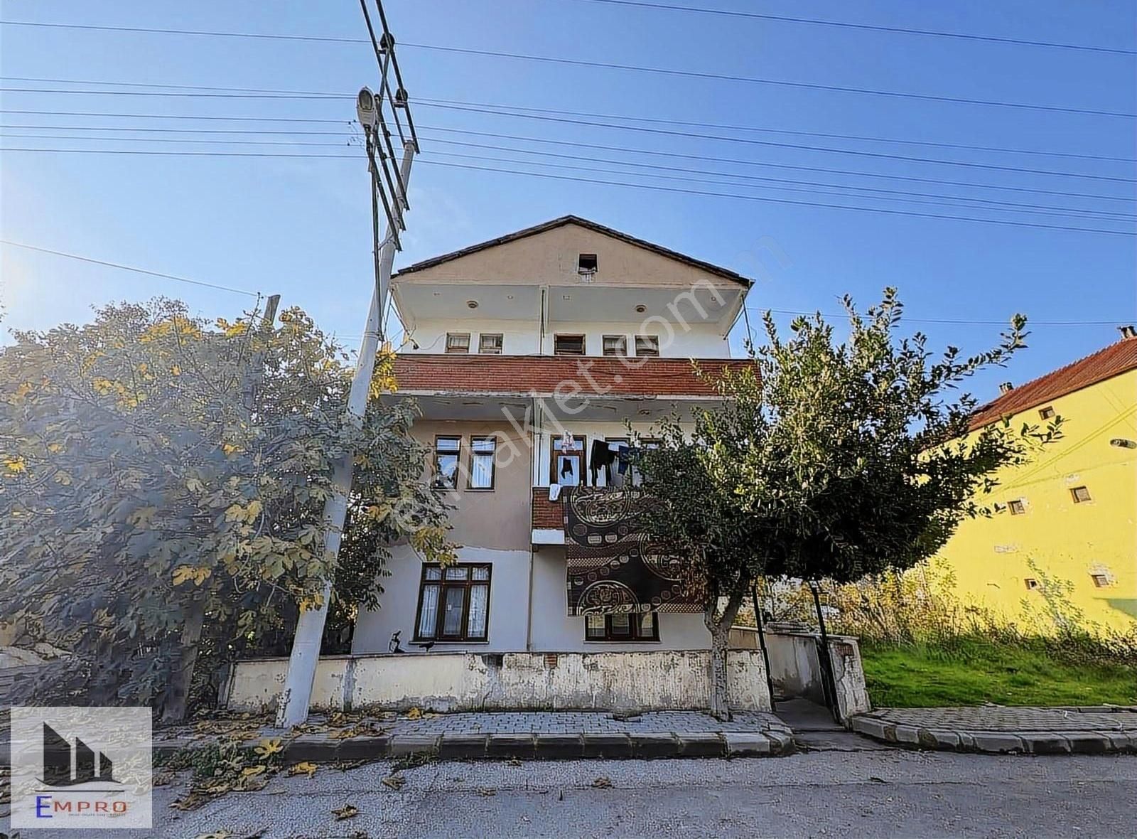 Aşağı Yuvacıkta E-5 Yakınında Ticari +konut İmarlı Ev Ve Arsa - Görsel 12