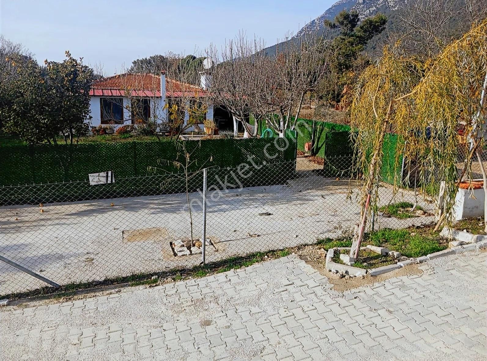 Müstakil 2 Kat İmarlı Villa - Görsel 4