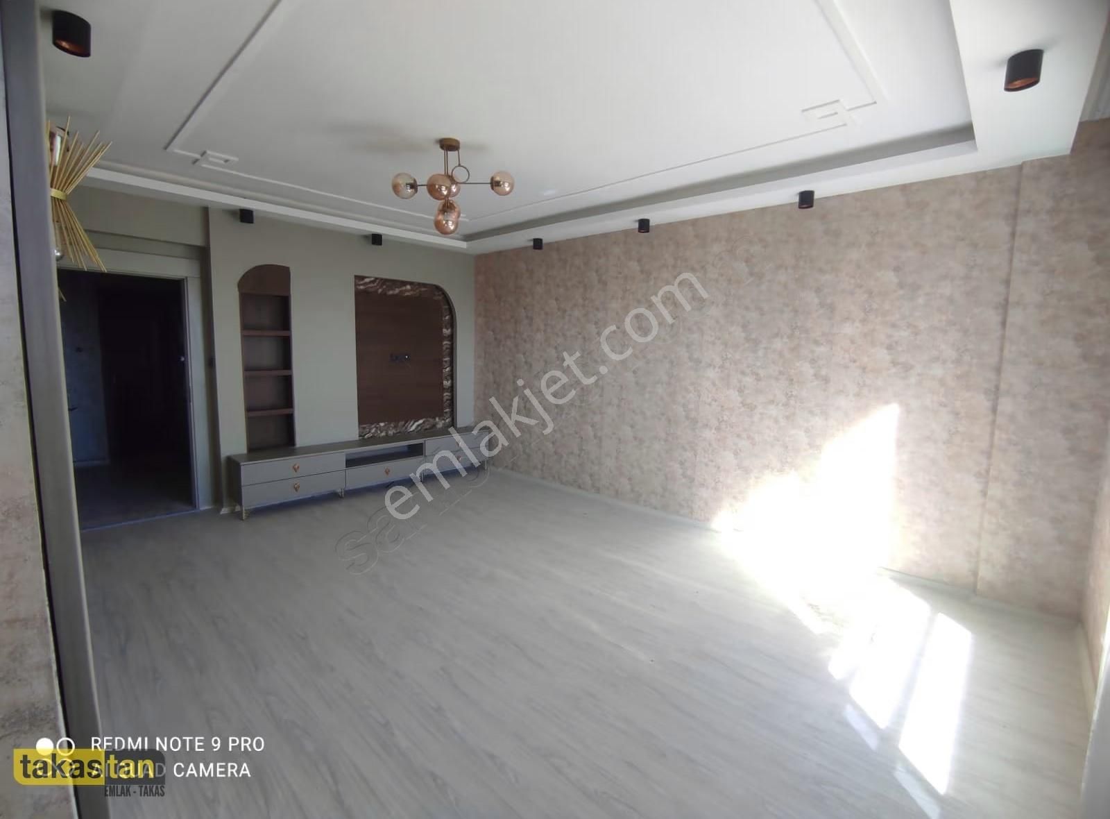 Alparslan 1de Yerden Isıtma Arakat 2+1 Geniş Oturum Fırsatdaire - Görsel 17