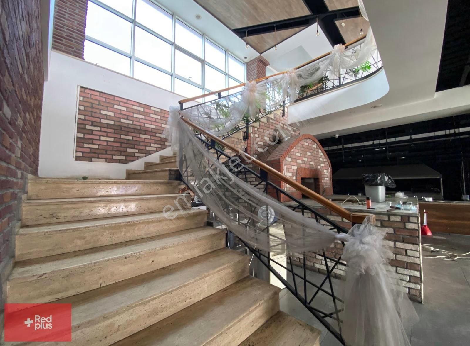 Büyükçekmece Mimarsinan E5 Cepheli Kiralık Dükkan - Görsel 12