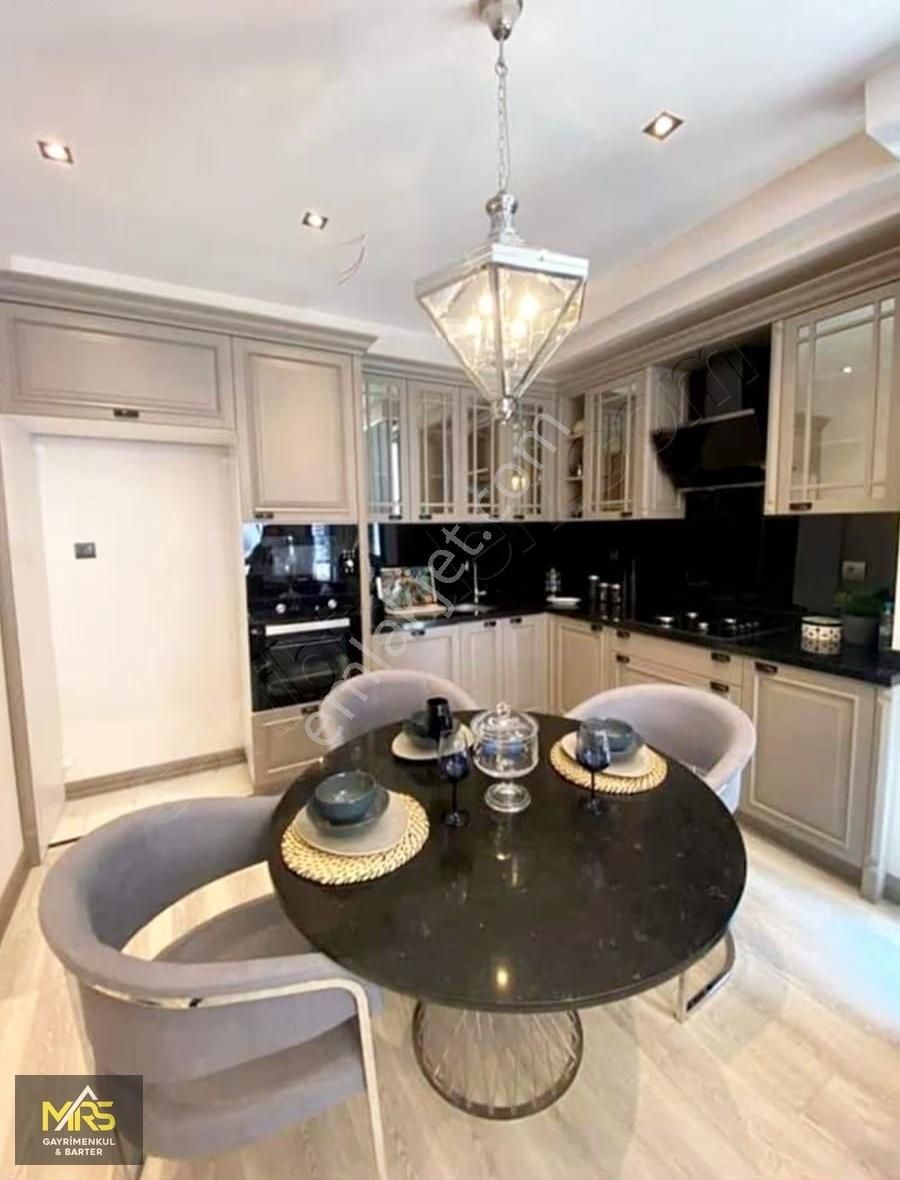 Mrs Gayrimenkulden Merkez Mah.havuzlu Satılık 2+1 Daire - Görsel 4