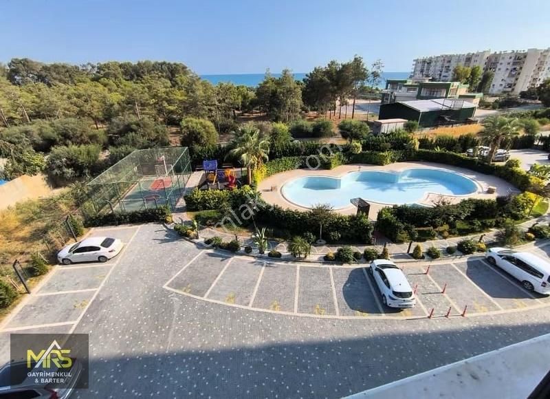 Mrs Gayrimenkulden Mezitlide Deniz Manzaralı 4+1 Arakat Daire - Görsel 15