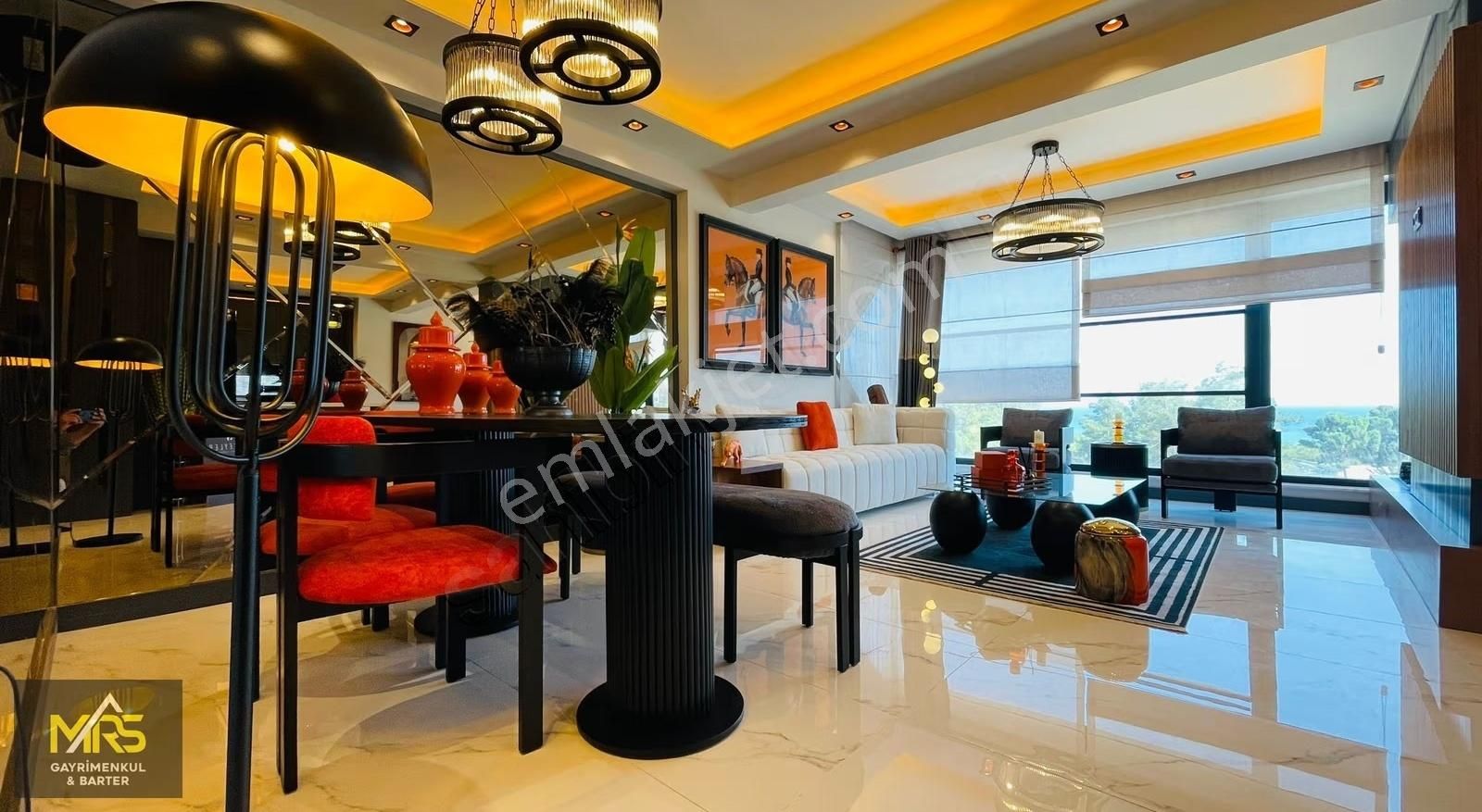 Mrs Gayrimenkulden Mezitlide Deniz Manzaralı 4+1 Arakat Daire