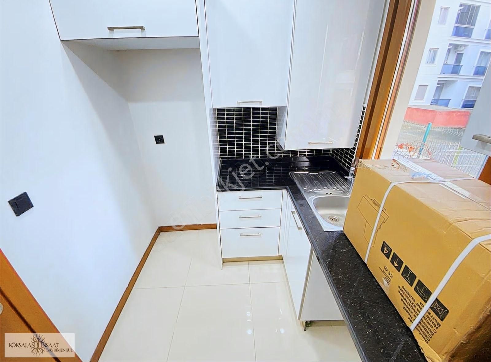 Köksalandan İdealtepe Sahilde Yeni Binada Teraslı Kullanımlı 2+1 - Görsel 15