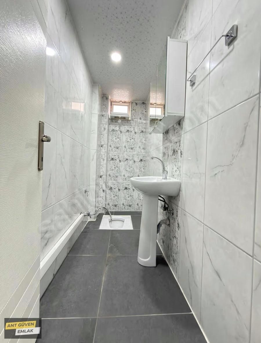 Bahçeyaka Mahallesinde 2+1 Ayrı Mutfaklı Kiralık Daire - Görsel 5