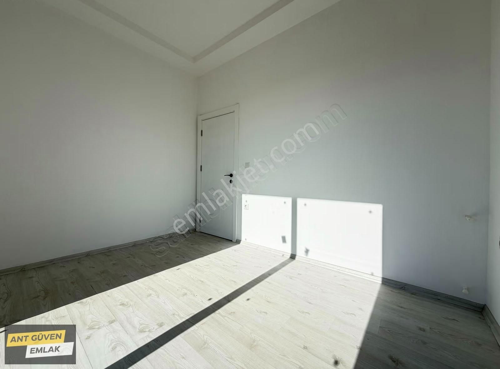 Yeniköy'de Merkezi Konumda 2+1 Havuzlu Site İçi Geniş Daire - Görsel 16
