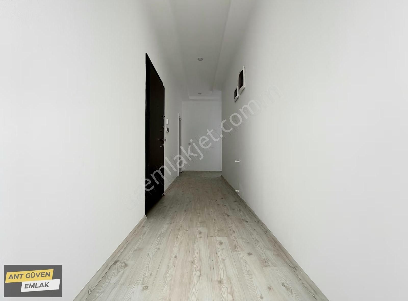 Yeniköy'de Merkezi Konumda 2+1 Havuzlu Site İçi Geniş Daire - Görsel 6