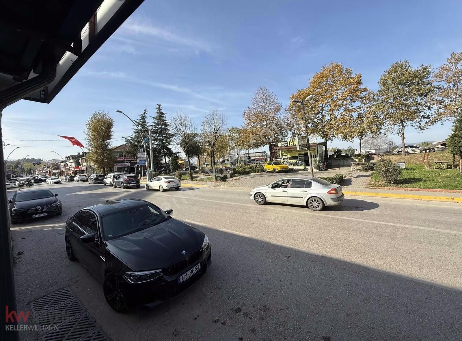 Başiskele Yuvacık Sapağı Devren Satılık İş Yeri - Görsel 13