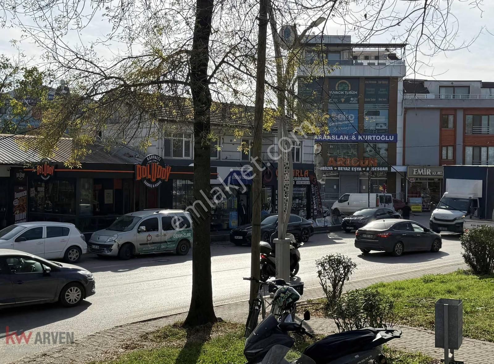 Başiskele Yuvacık Sapağı Devren Satılık İş Yeri - Görsel 12