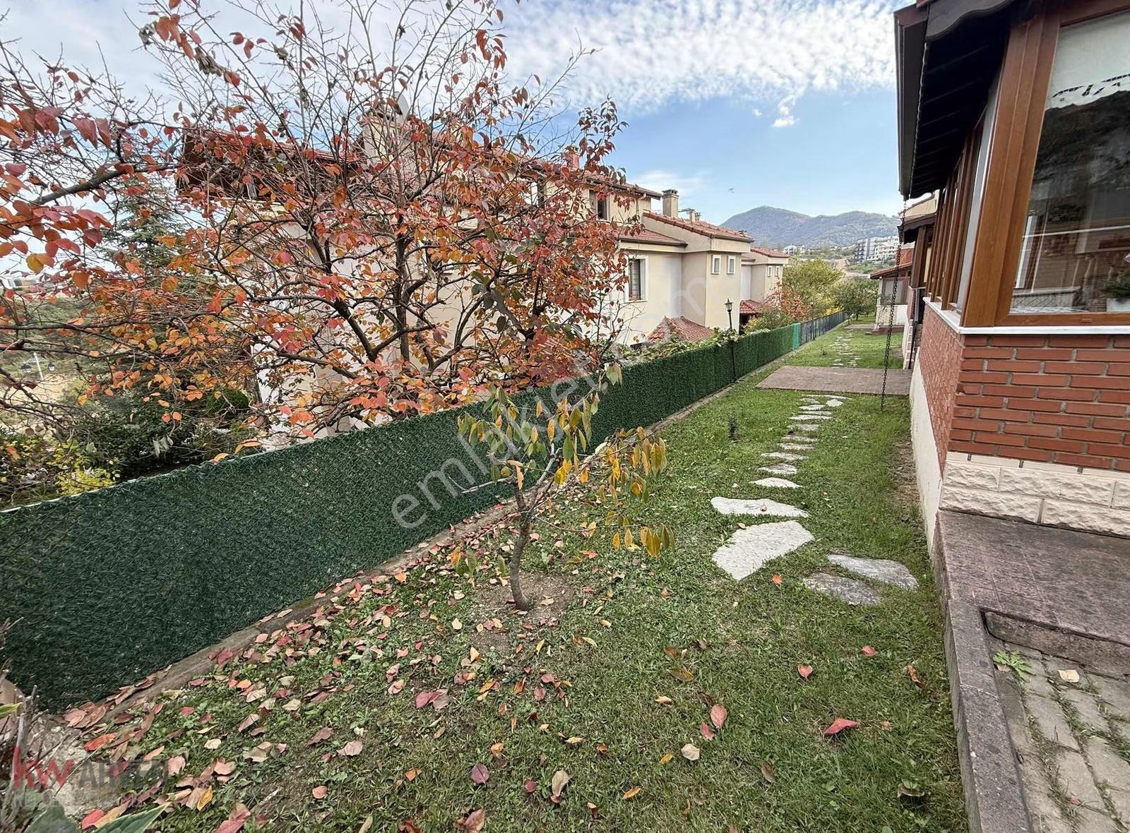 Başiskele Fatih Mah. Amaç Yapı Sitesi Satılık 5+1 Villa - Görsel 21