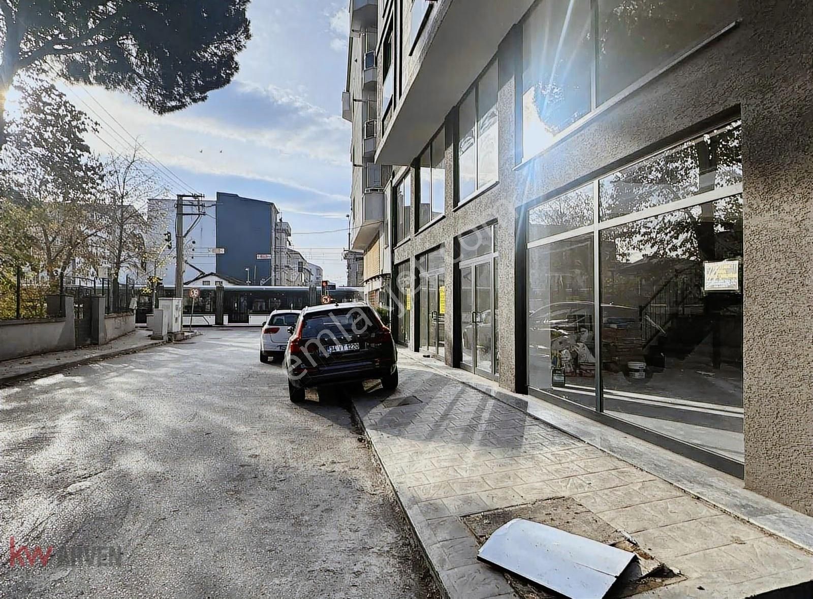 Kw Arven'den Tramvay Yolunda Asma Katlı 121 M2 Dükkan - Görsel 8
