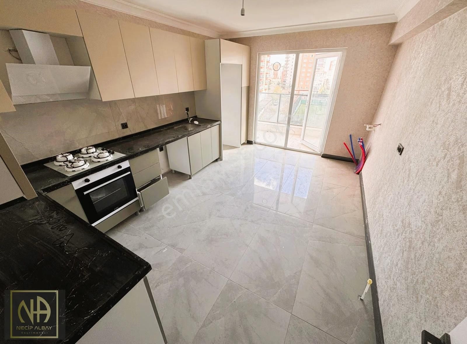 Çiğdemtepe'de Site İçerisinde Sıfır E.banyo G.odası 3+1 Satılık - Görsel 3