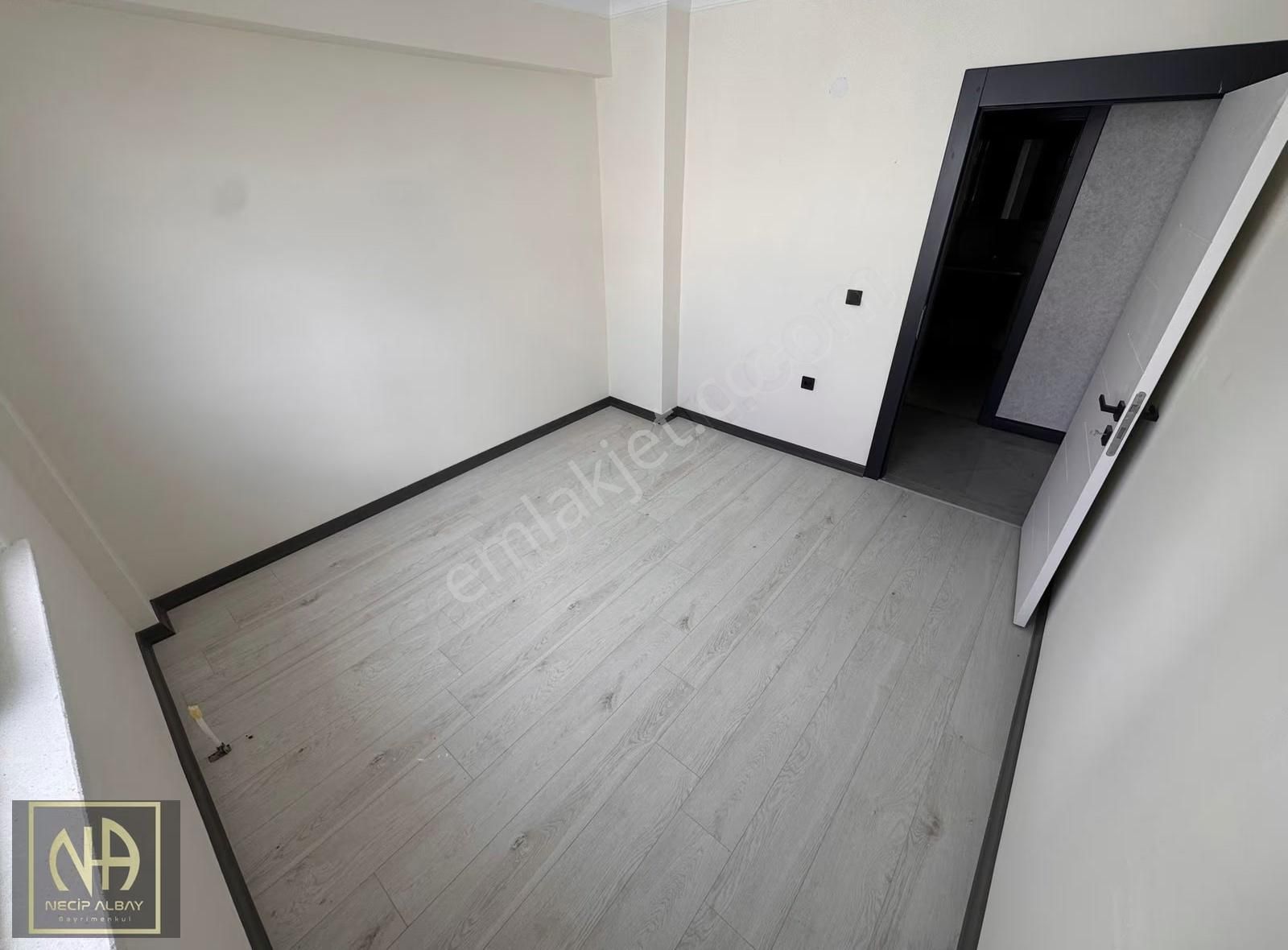 Çiğdemtepe'de Site İçerisinde Sıfır E.banyo G.odası 3+1 Satılık - Görsel 2