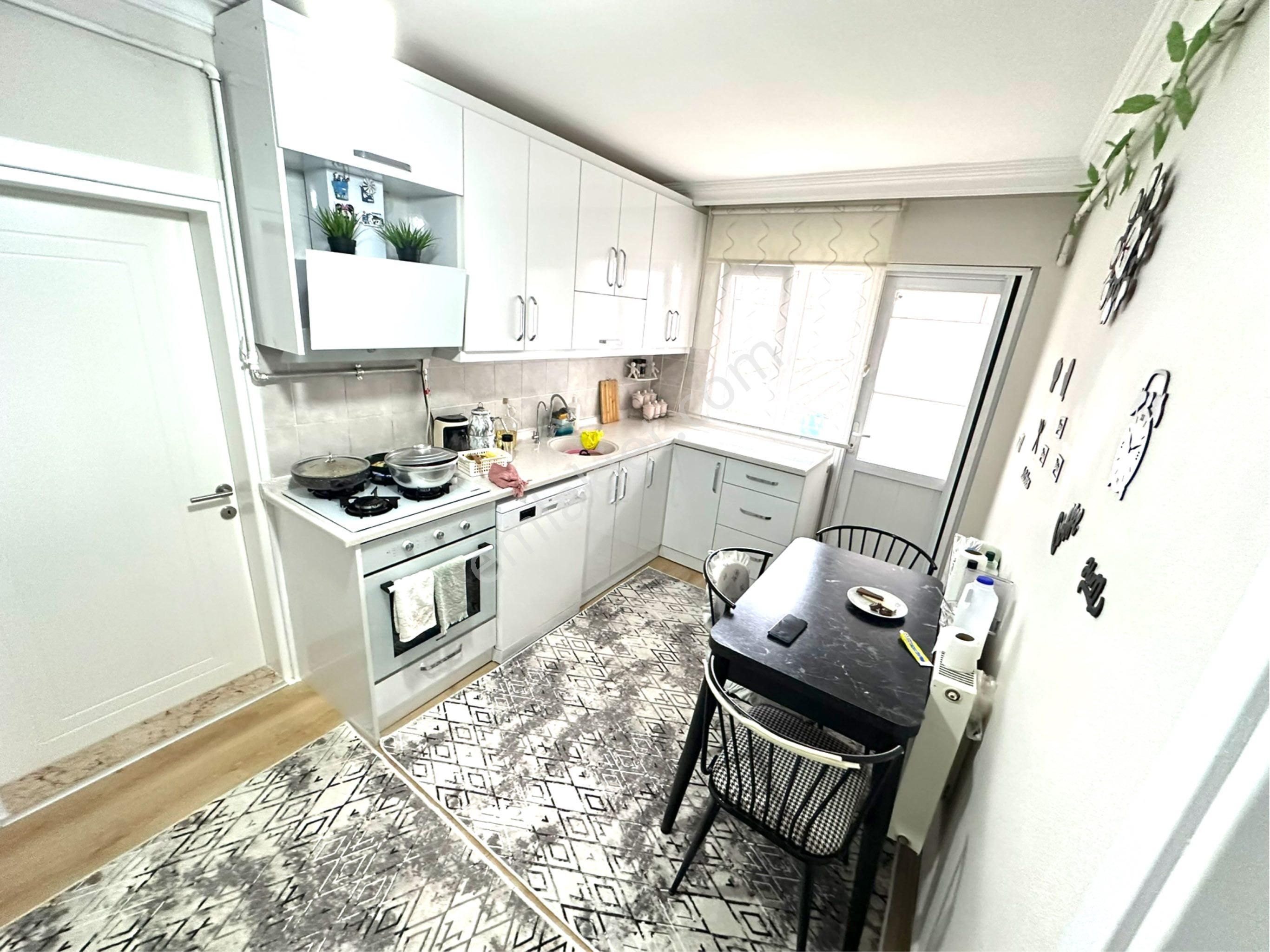 Tırpan Gayrimenkulden Şükrüçavuş Mah.3+1 120m2 Arakat Deniz Manzaralı Düzayak Daire - Görsel 2