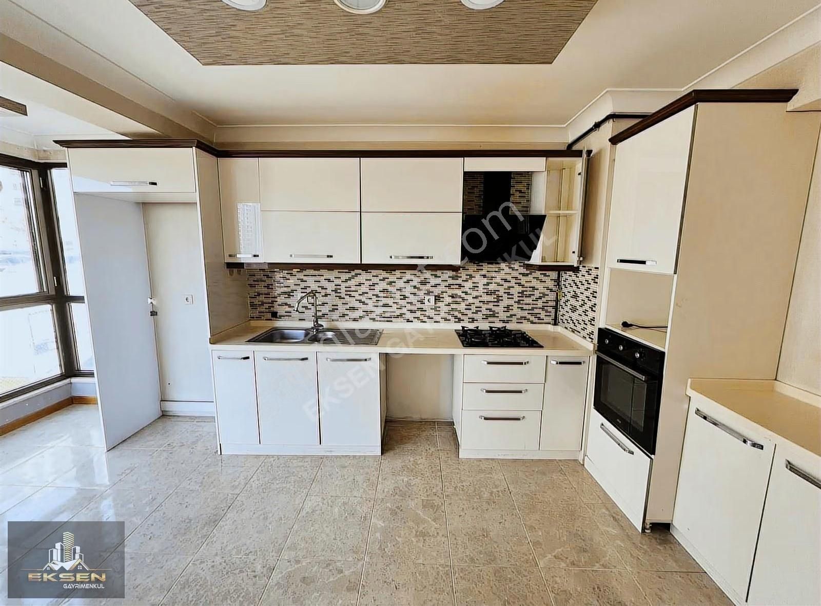 Eksen'den 4+1 Merkezi Konum'da Manzaralı Site Dairesi! - Görsel 12