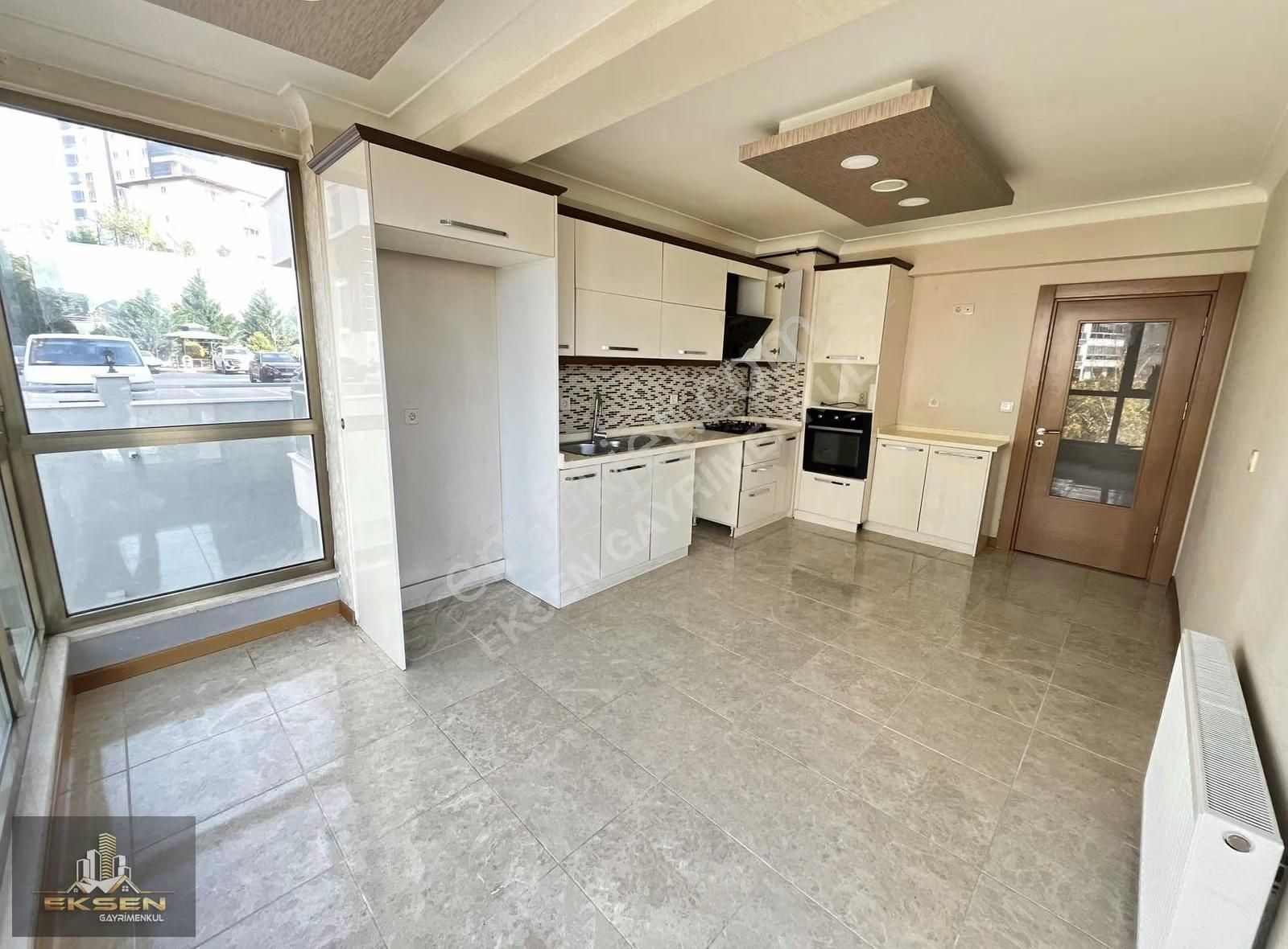 Eksen'den 4+1 Merkezi Konum'da Manzaralı Site Dairesi!