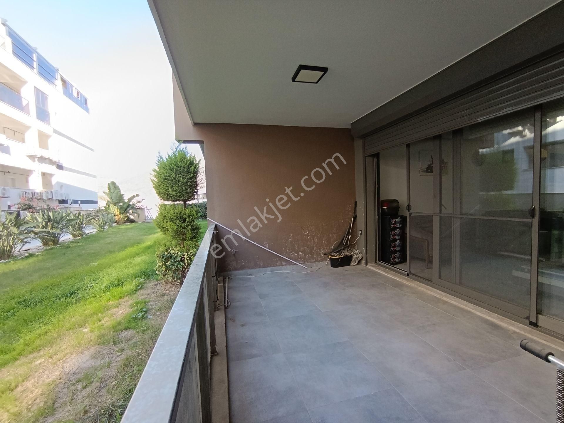 Kuşadası İkiçeşmelik'de 2+1 Satılık Bahçe Katı Residance Daire - Görsel 17