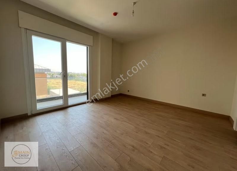 Adnan Kahveci Mah . Lüks Site 5+2 Dubleks Havuzlu,otoparklı - Görsel 11