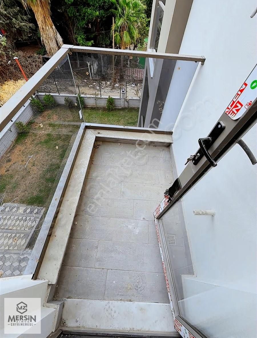 Mersin Zirve Den 75.yıl Mah. Denize Yürüme Mesafesi İskanlı 1+1 - Görsel 2